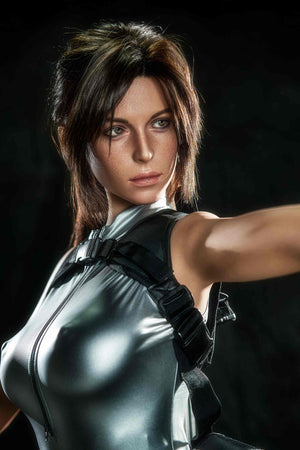 Lara - E Cup