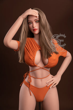 Stormi - J Cup